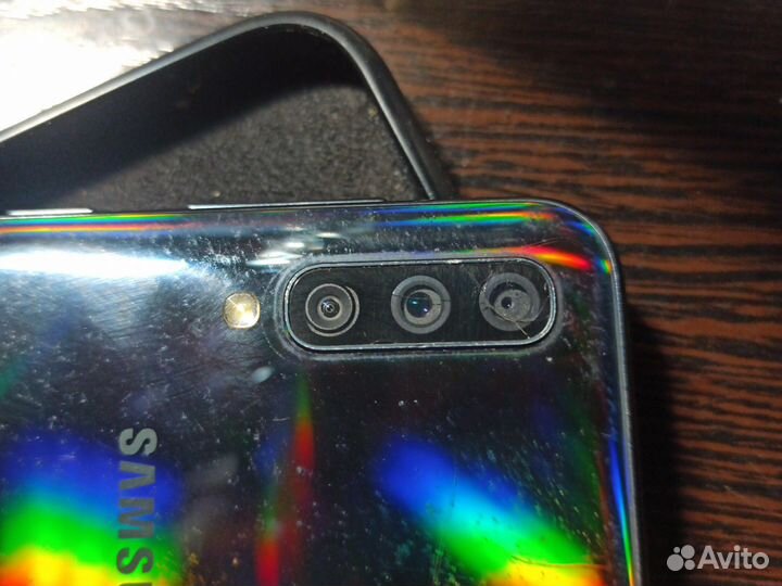 Samsung Galaxy A50, 4/64 ГБ