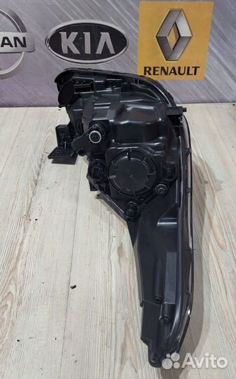 Фара Kia RIO 4 Лев