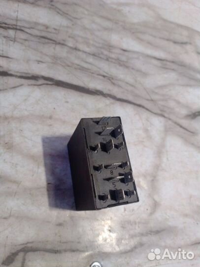 Реле света Audi A4 B5 AEB 1999