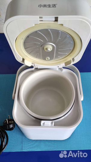 Электрическая мини рисоварка