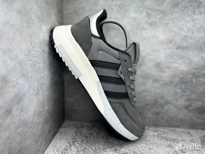 Минималистичные кроссовки Adidas Petropy (Арт.58049)