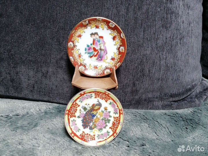 Китайские коллекционное тарелочки