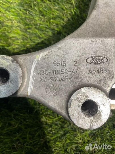 Подушка крепления кпп Ford Mustang 6 S550 рест