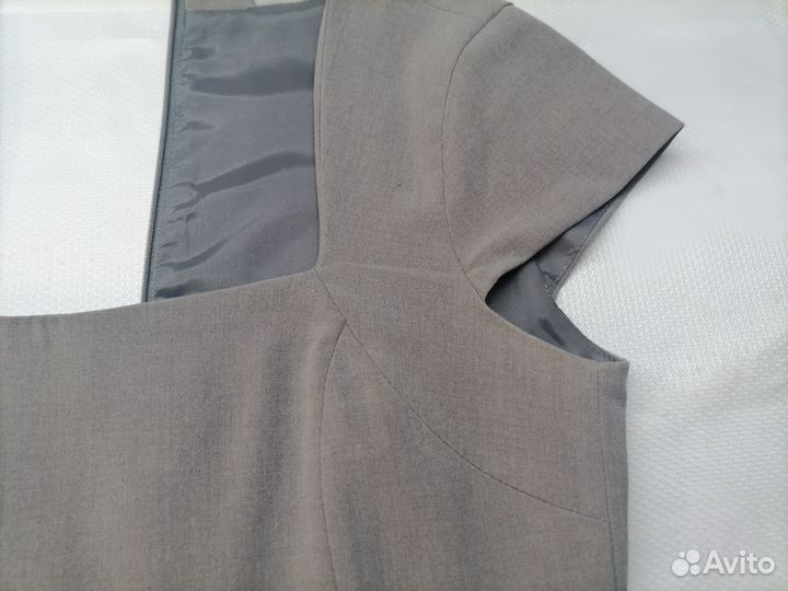Платье футляр офисное серое 44 M как новое