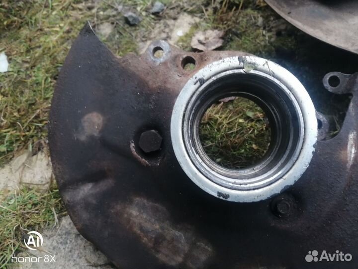 Поворотный кулак нива 21214