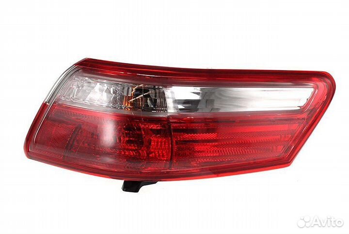 Фонарь задний toyota camry 40