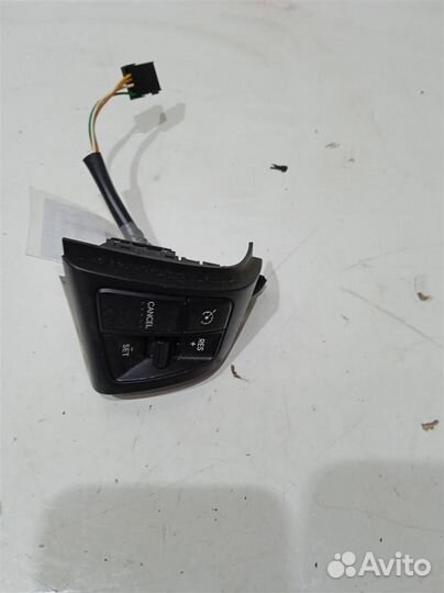 Кнопки руля Kia Sorento XM (09-12)