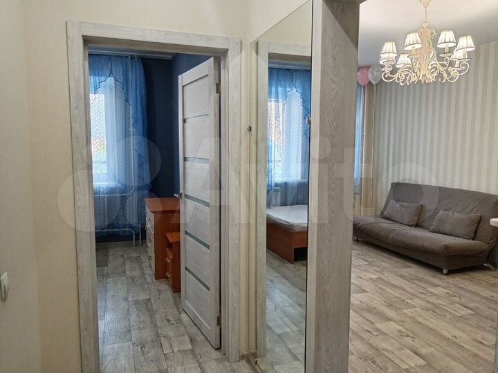 2-к. квартира, 42 м², 1/5 эт.
