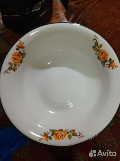 Таз эмалерованный