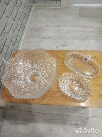 Хрустальные вазы, пепельницы, салатники