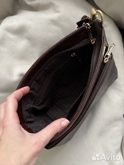 Кожаная женская сумка с ручками