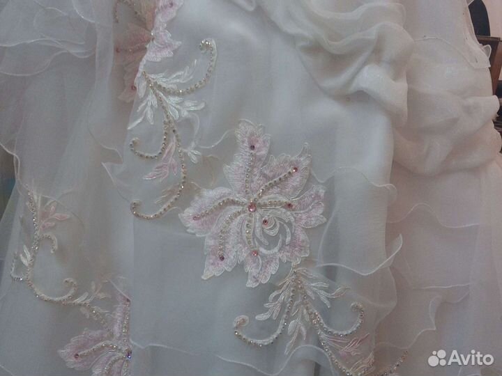 Платье свадебное