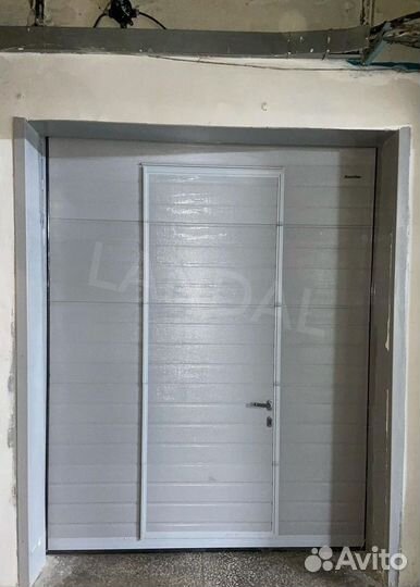 Гаражные секционные ворота