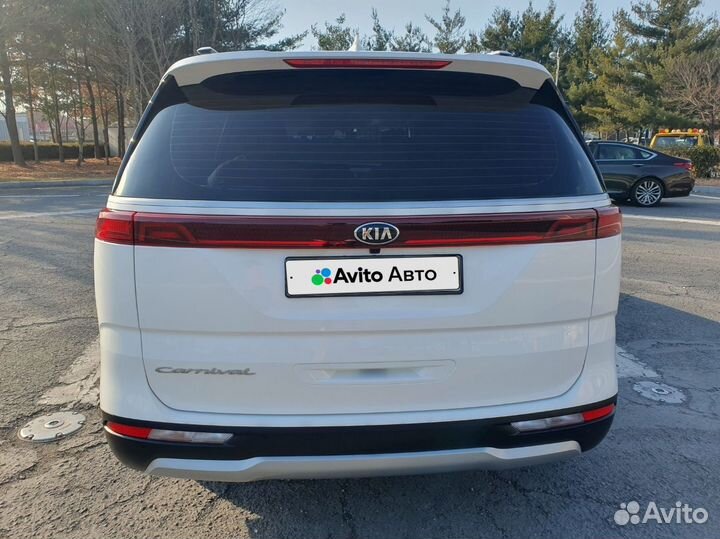 Kia Carnival 2.2 AT, 2021, 20 020 км
