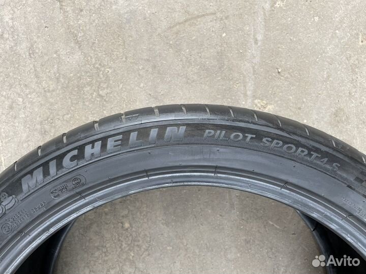 Michelin Pilot Sport 4 S 275/40 R22