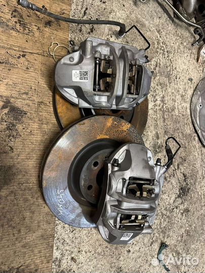 Комплект суппортов Audi Q5 FY рестайлинг 2021