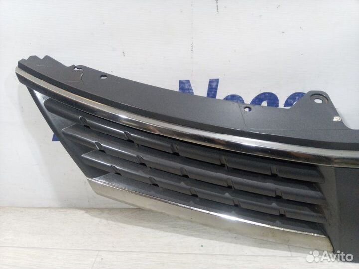 Решетка радиатора Nissan Tiida хетчбэк HR16 2008