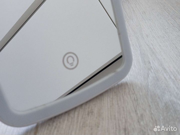 Макияжное зеркало