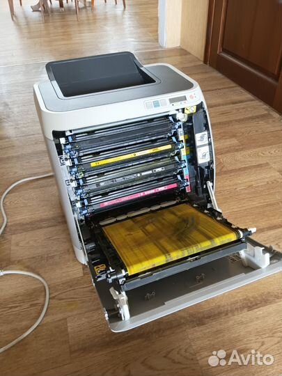 Принтер цветной HP Color LaserJet 2600n