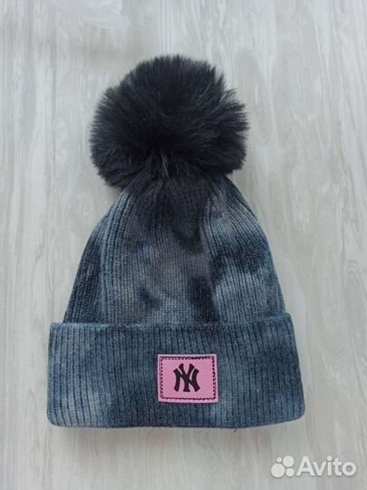 Шапка для девочки новая