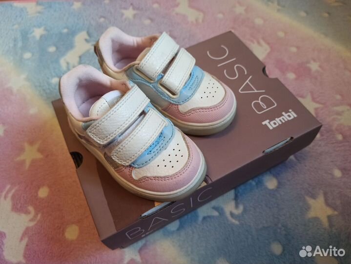 Кроссовки кеды