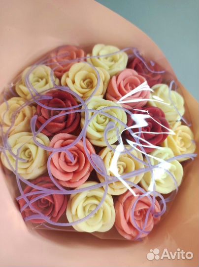 Розы из Белого Шоколада - 19 шт в Букете