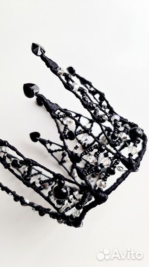 Корона ручной работы