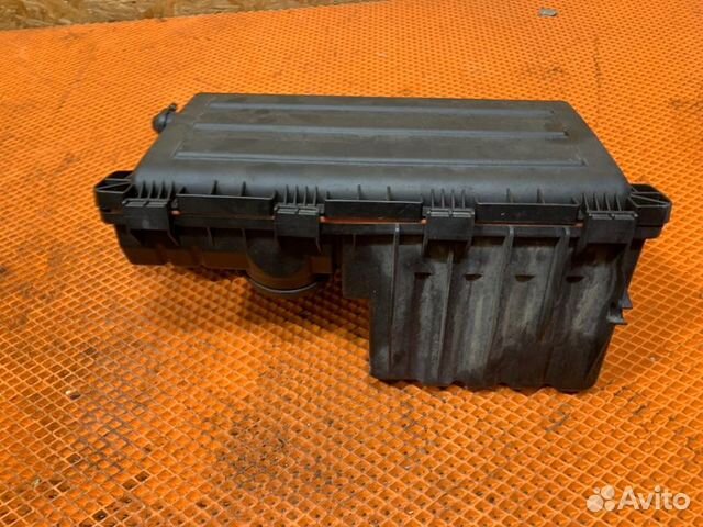 Корпус воздушного фильтра Volkswagen Polo V 1.6