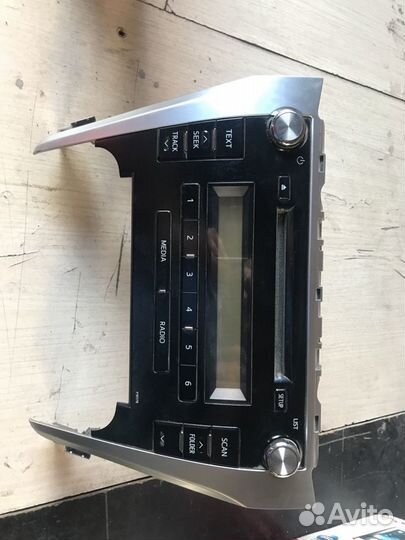 Штатные магнитофоны с рамкой Камри