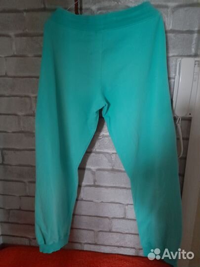 Спортивный костюм женский 46,48 раз