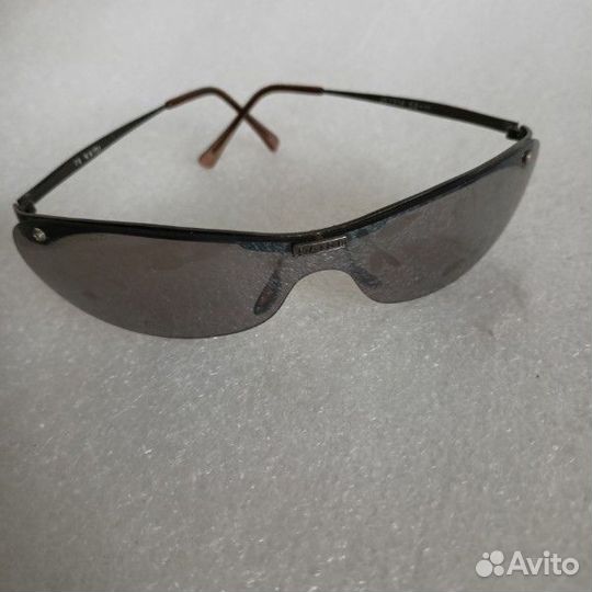 Очки солнцезащитные