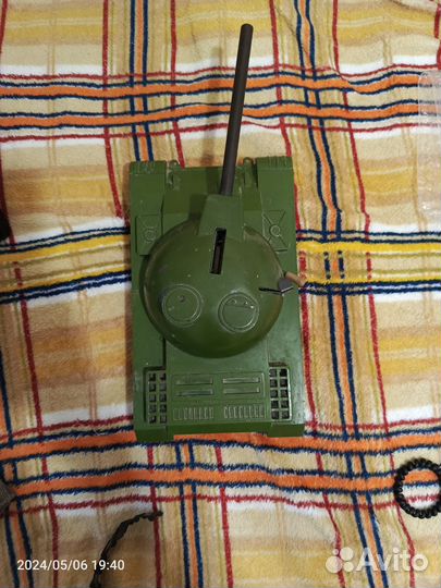 Игрушка танк СССР