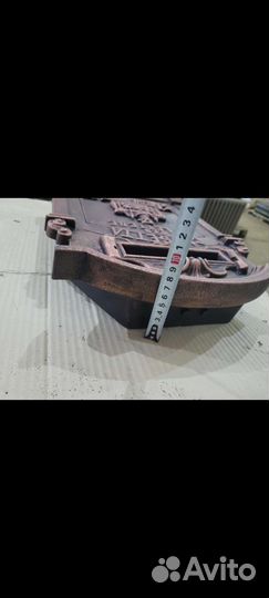 Ящик почтовый, старинный, чугунный