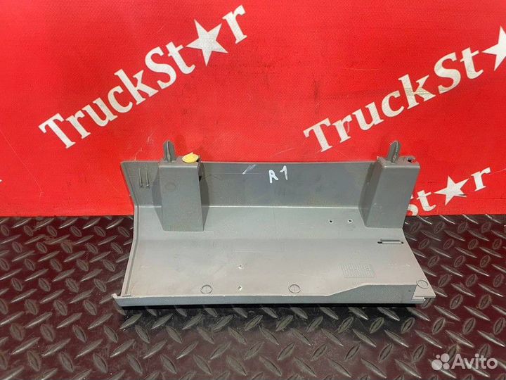 Накладка салона Renault T