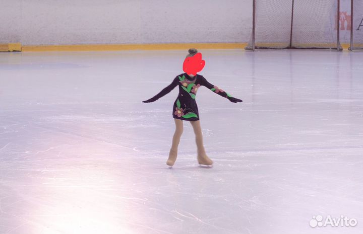 Платье костюм для фигурного катания
