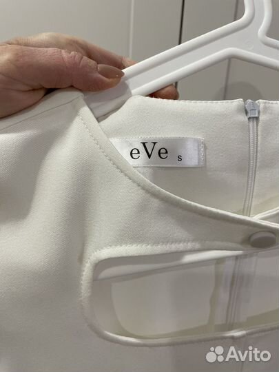 Платье белое S (40-42) новое