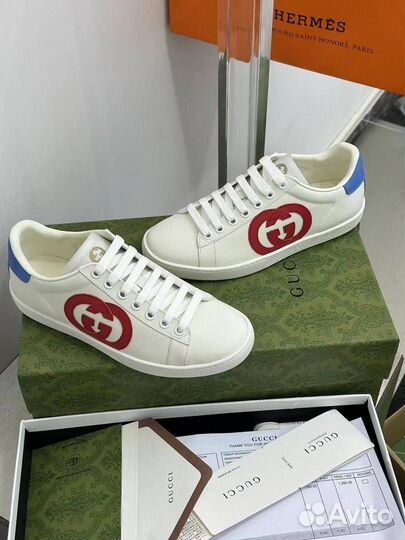 Кроссовки женские кожаные Gucci