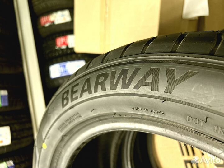 Bearway BW388 215/50 R17 130H