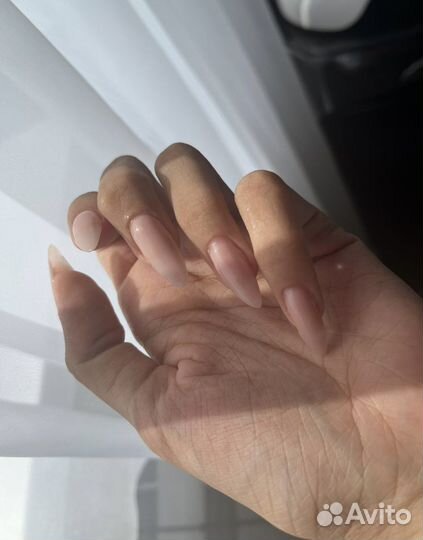 Наращивание ногтей и покрытие