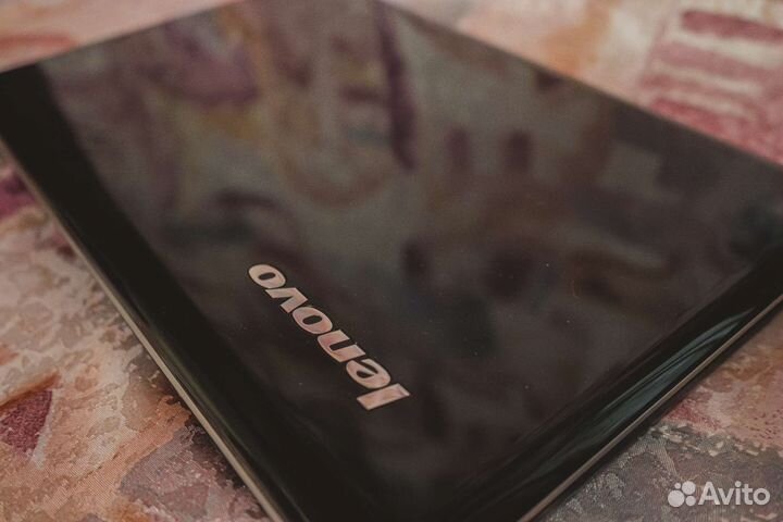 Ноутбук Lenovo Z560