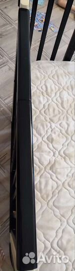 Детская кроватка с маятником