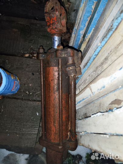 Гидроцилиндр бу