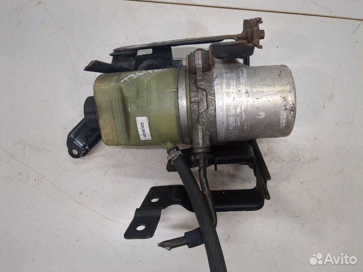 Насос усилителя руля Ford Kuga, 2009