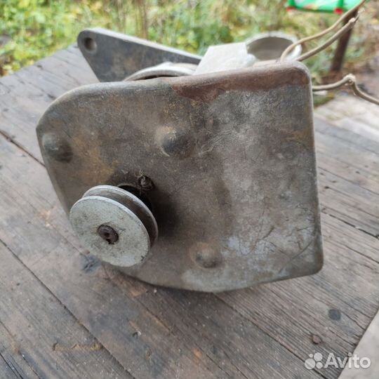 Электродвигатель от машинки