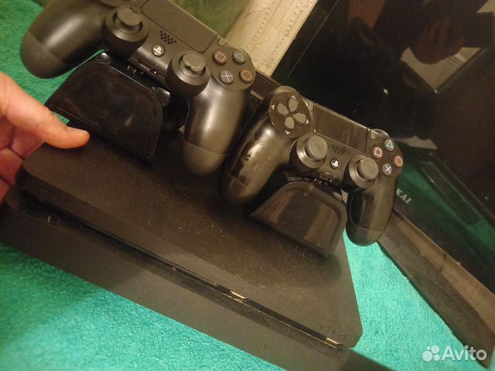 Плйстешен 4