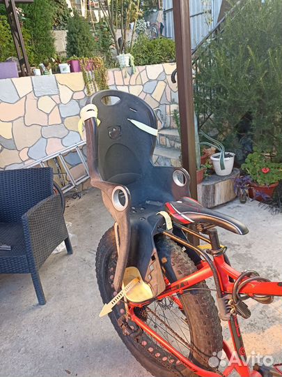 Детское кресло на велосипед