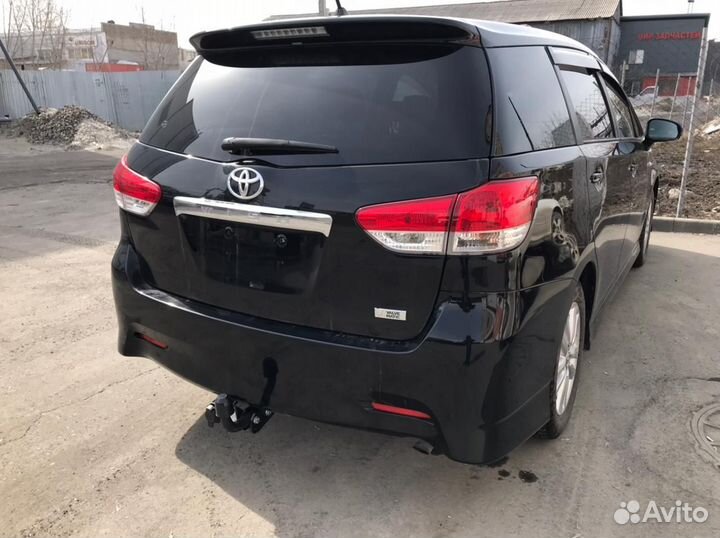 Фаркоп Toyota Wish (2003-2020)