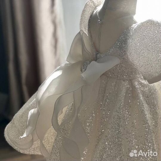Нарядное платье