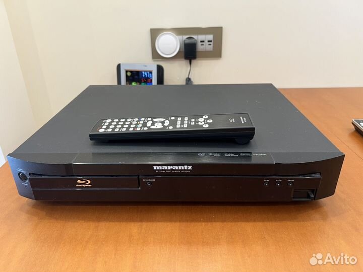 Blu-ray плеер marantz BD7003, пульт, кабели