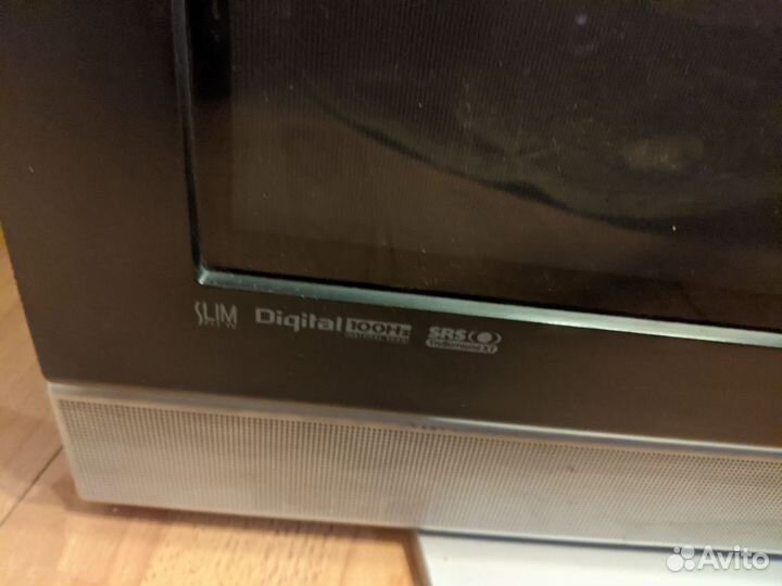 Телевизор Samsung ЭЛТ, показывает отлично